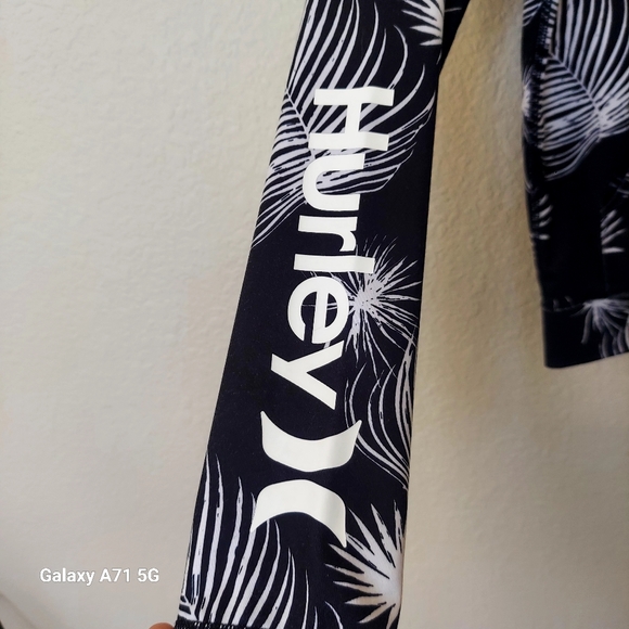 Hurley Womens Full Zip Long Sleeve Hooded Black White Floral Rashguard Sz S - Picture 5 of 16